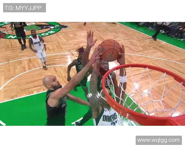 卡林顿反击上空篮遭PJ华盛顿追防大帽精彩上演